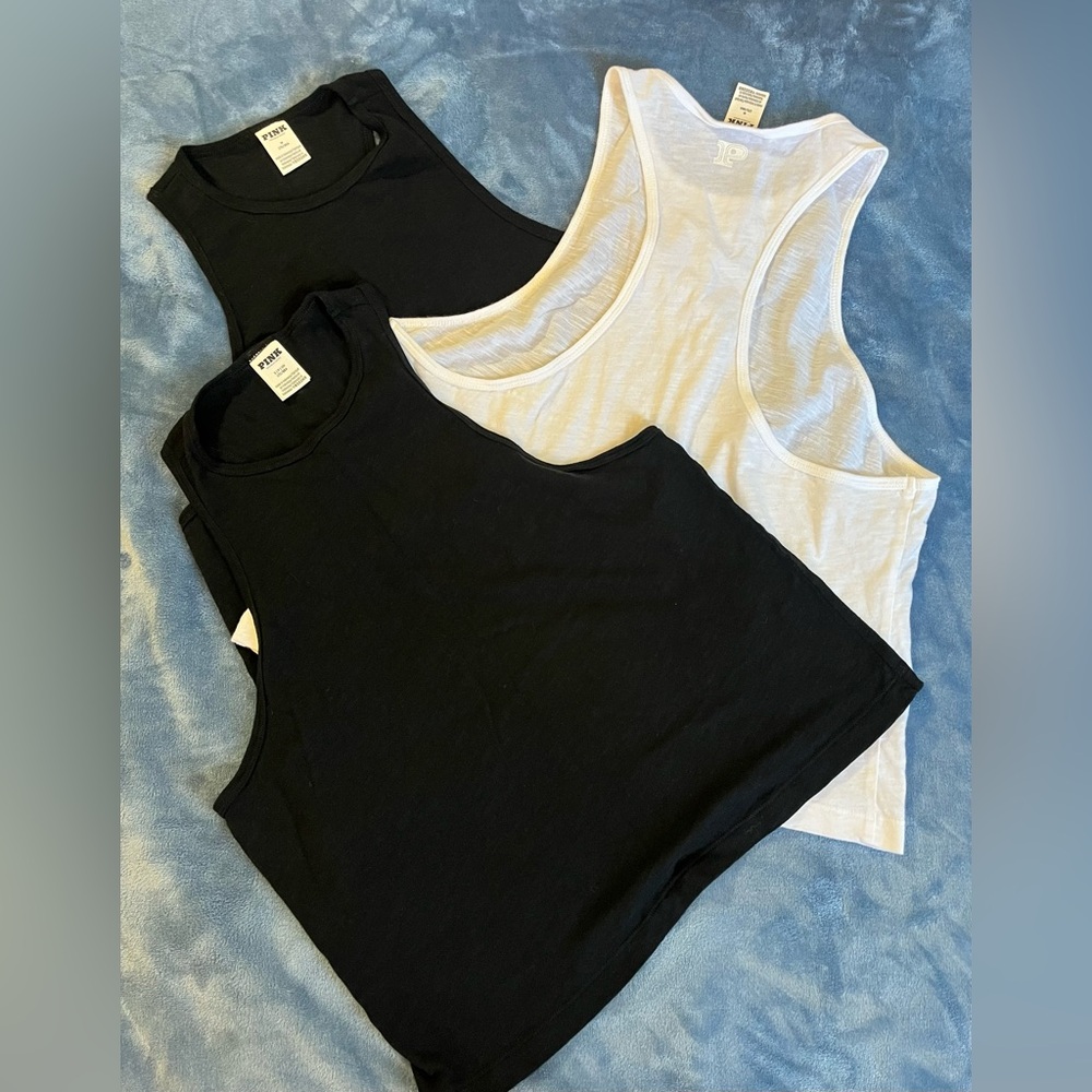 PINK Victoria's Secret (3) Black and White Sleeveless Crop Tank Tops